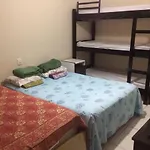 Casa Familiar em Campinas com 2 Quartos, 1 banheiro, 1 vaga para carro