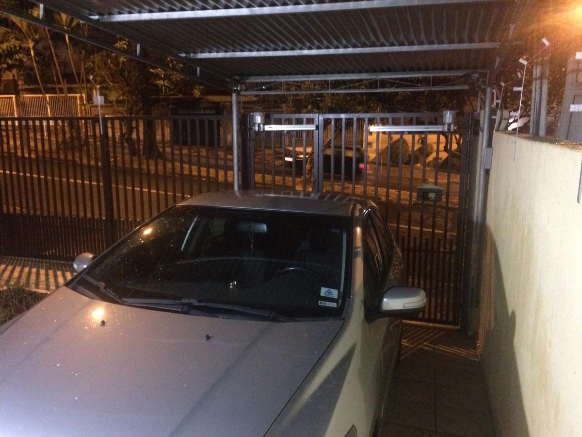 Casa de hóspedes Casa Familiar Em Campinas Com 2 Quartos, 1 Banheiro, 1 Vaga Para Carro *